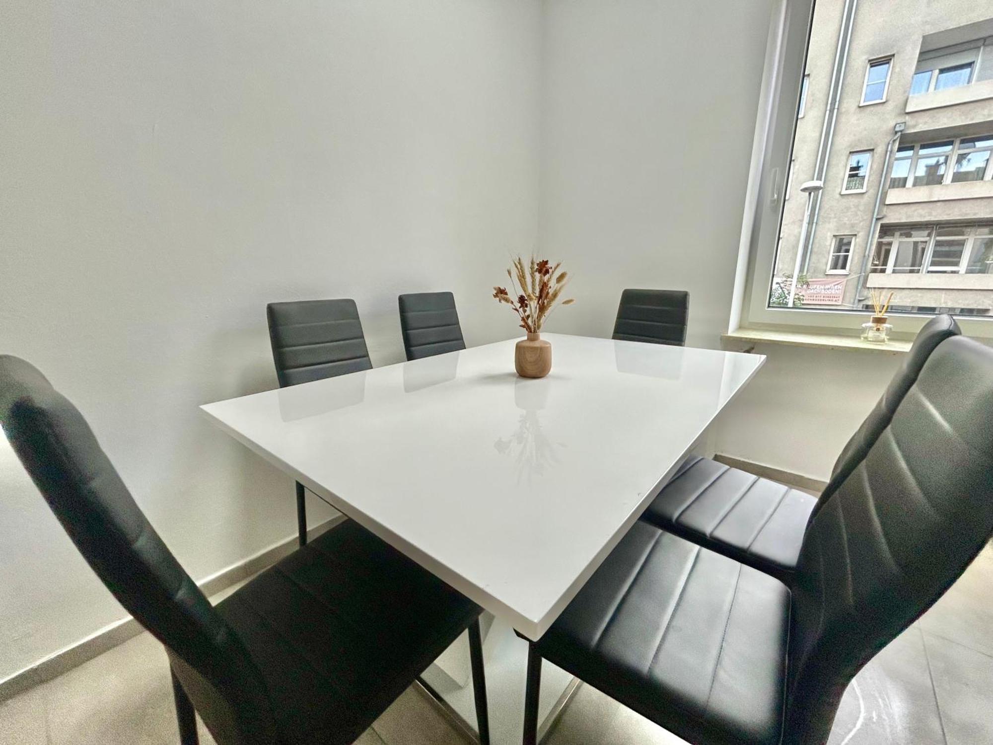 Honor - Urban Peace Apartment
